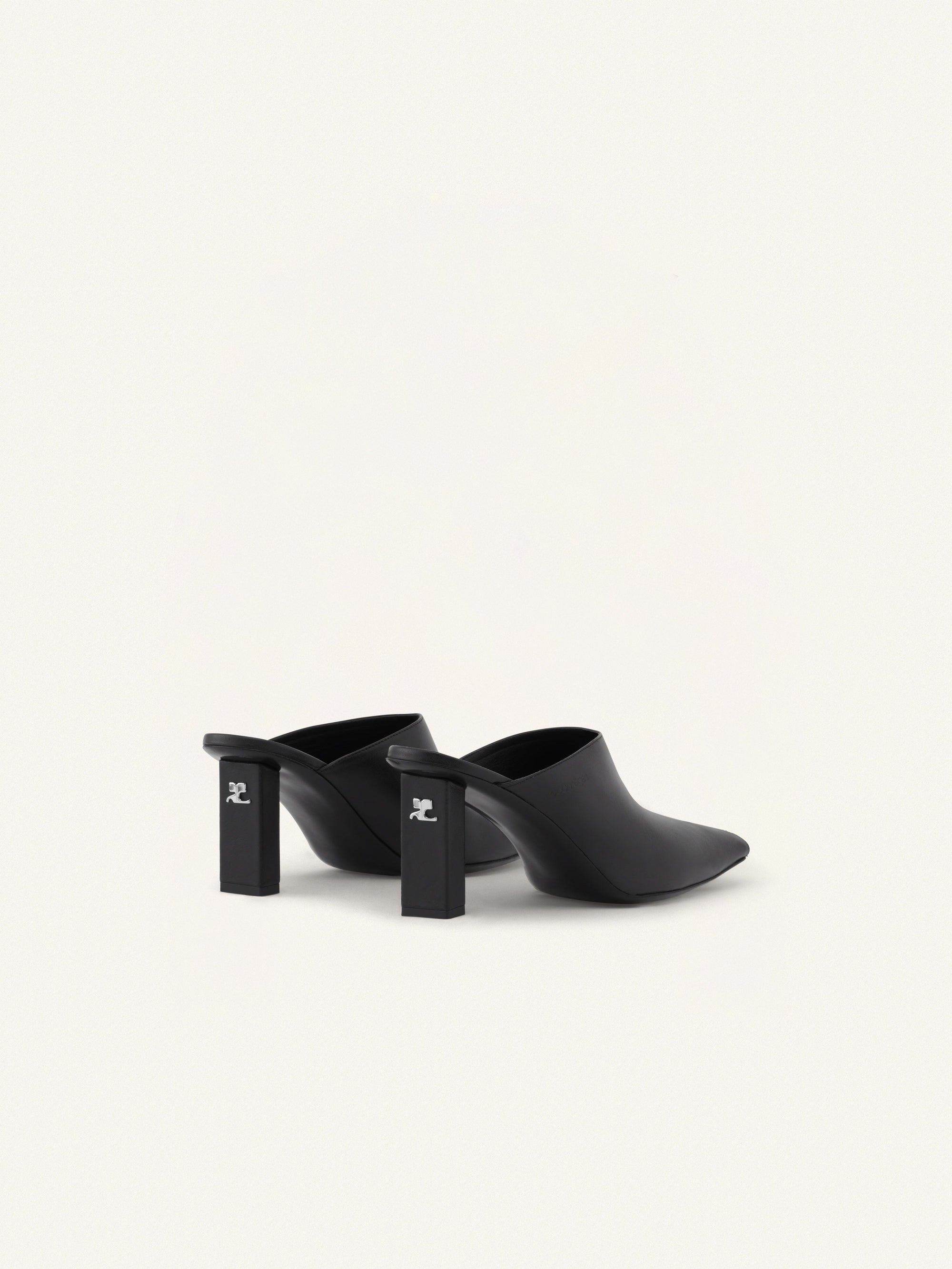 Sleek leather Mules - Black