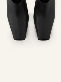 Sleek leather Mules - Black