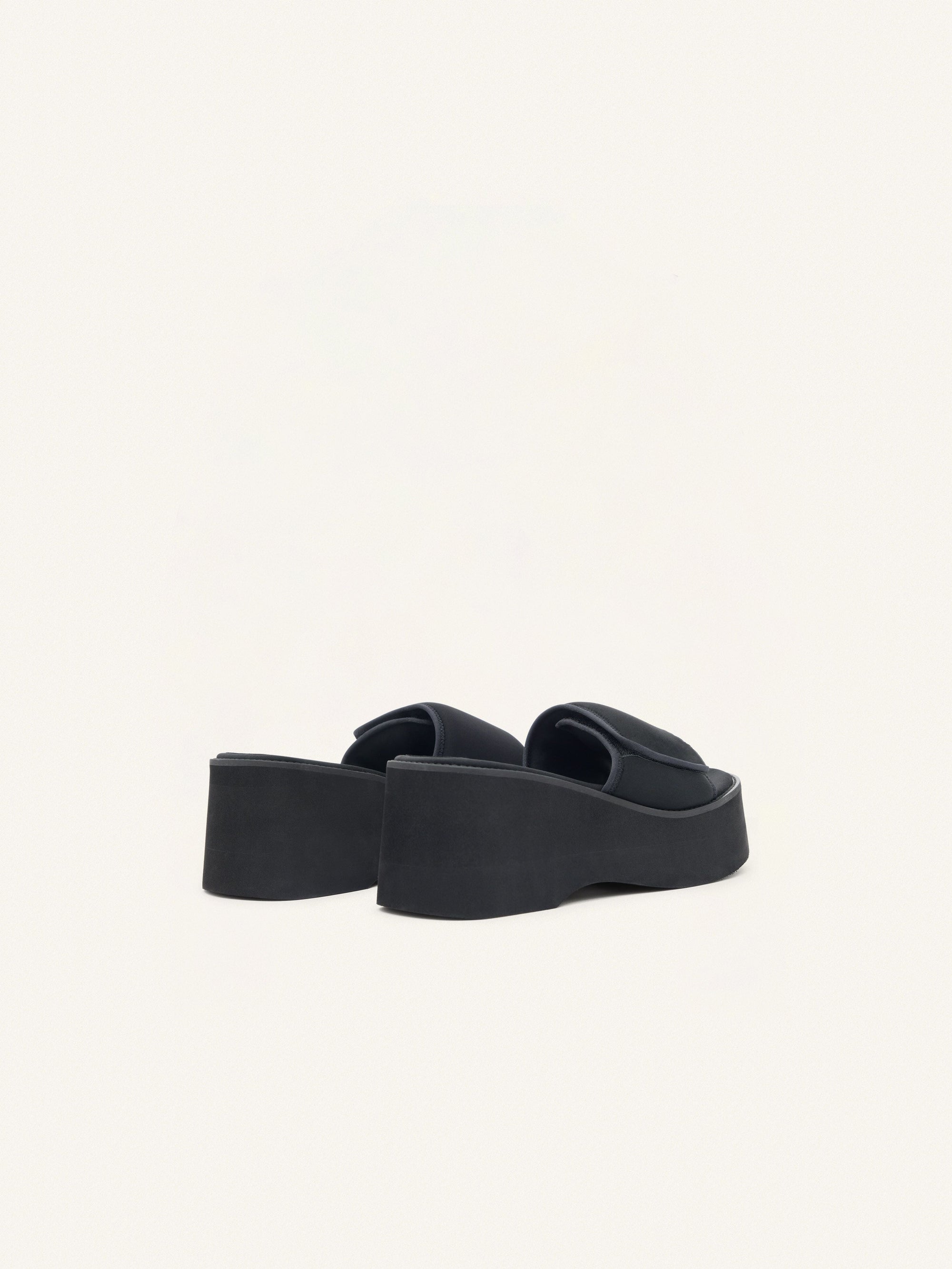 Scuba wave Slip-On - Black