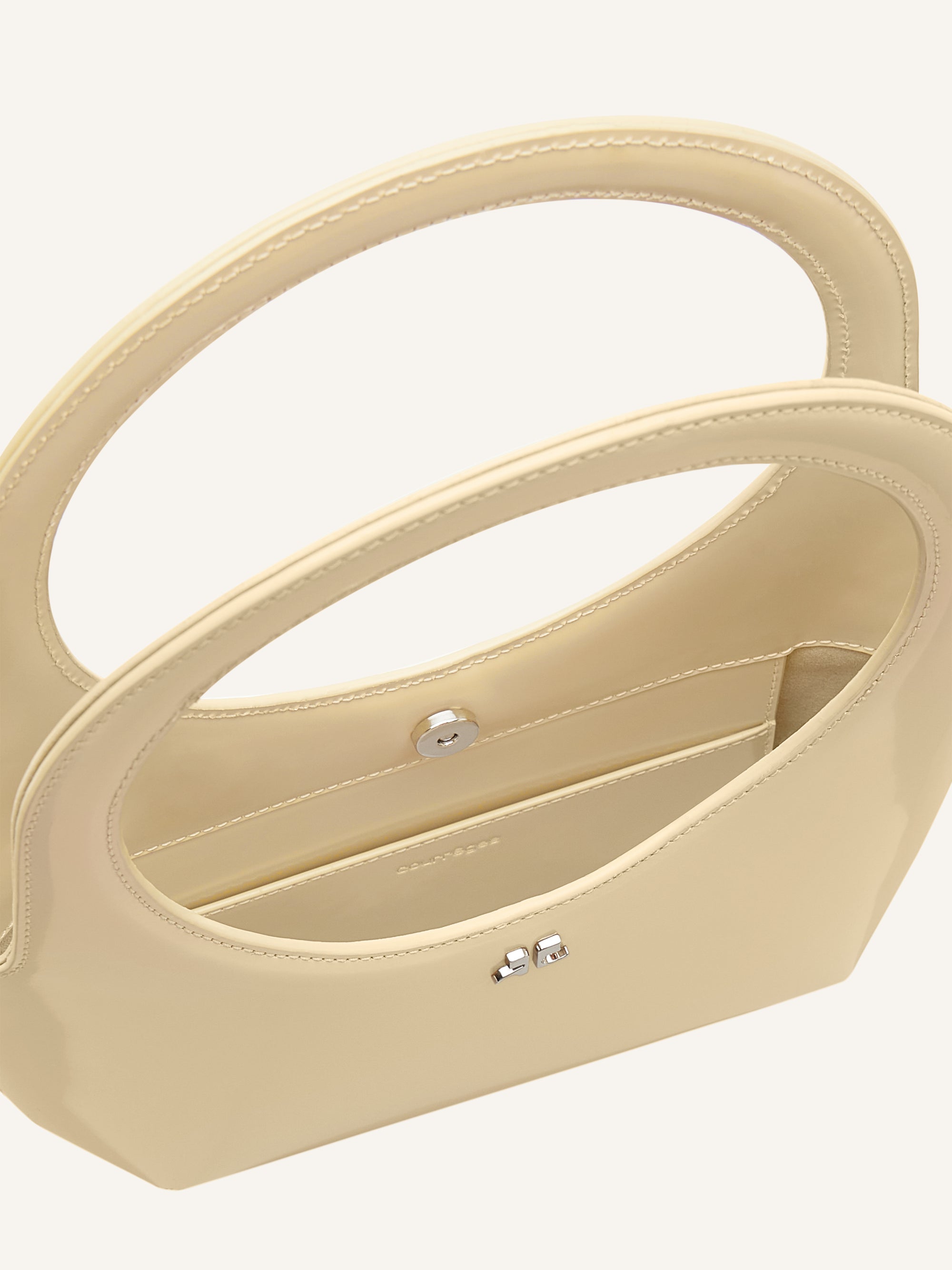 Holy iced leather Bag - Soft Butter