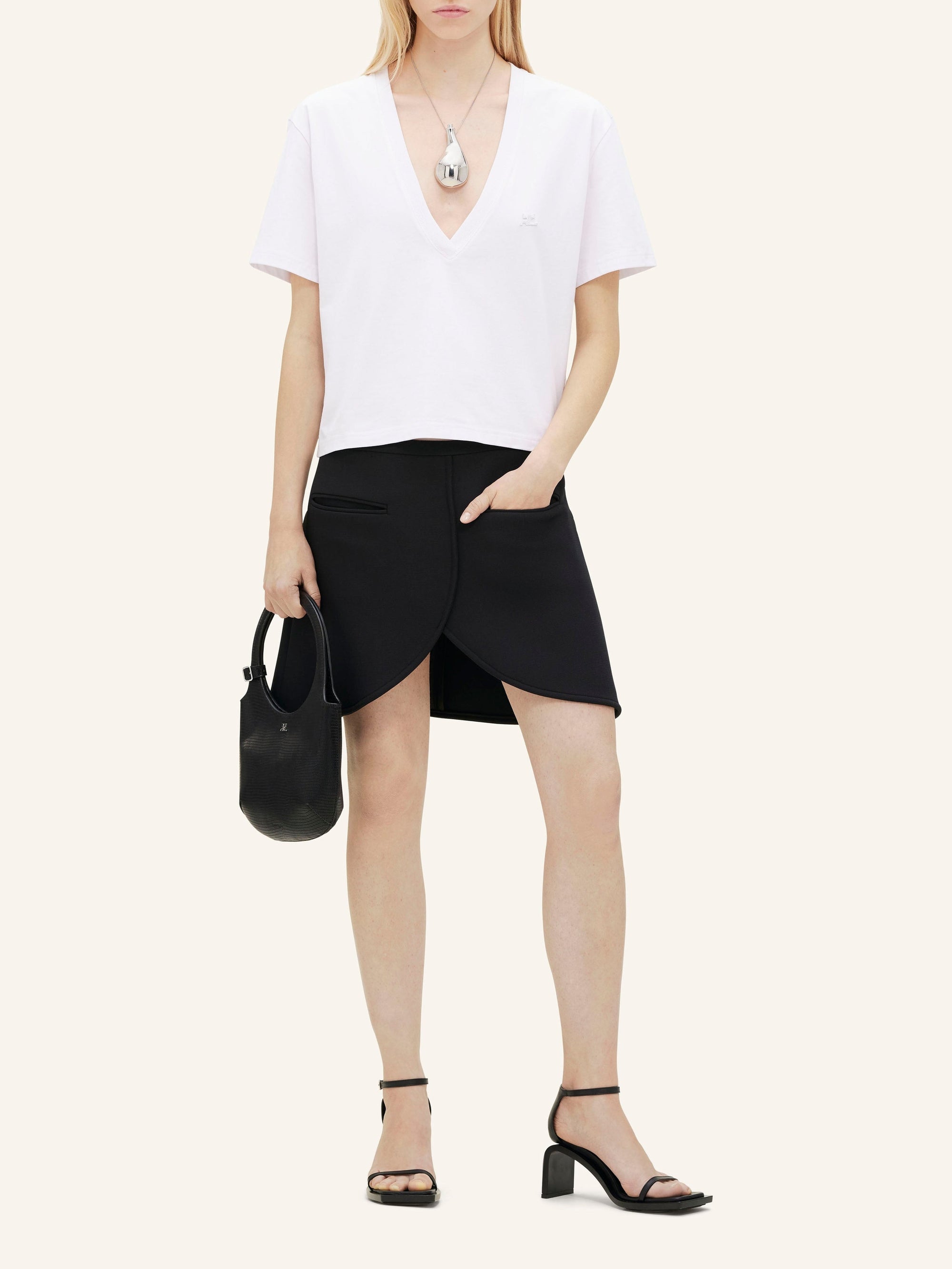 Cropped V-neck Tshirt - Heritage White