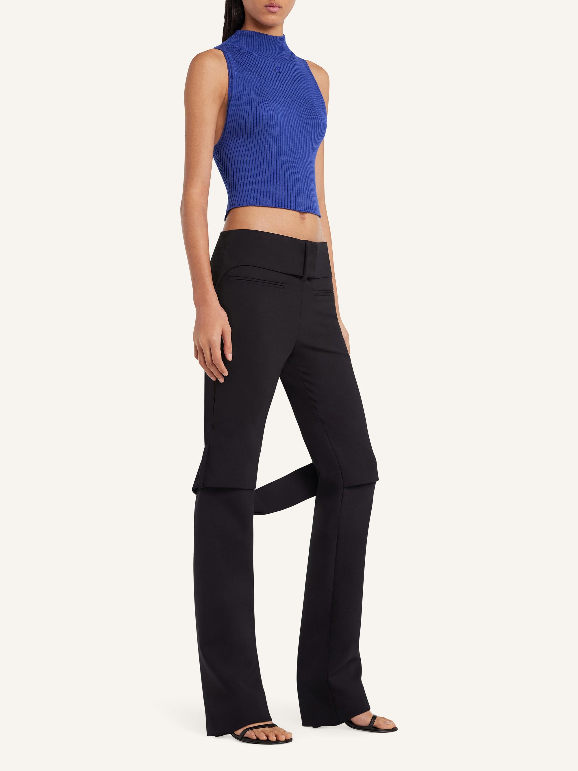 Mockneck light rib croppedped Top - Saphir