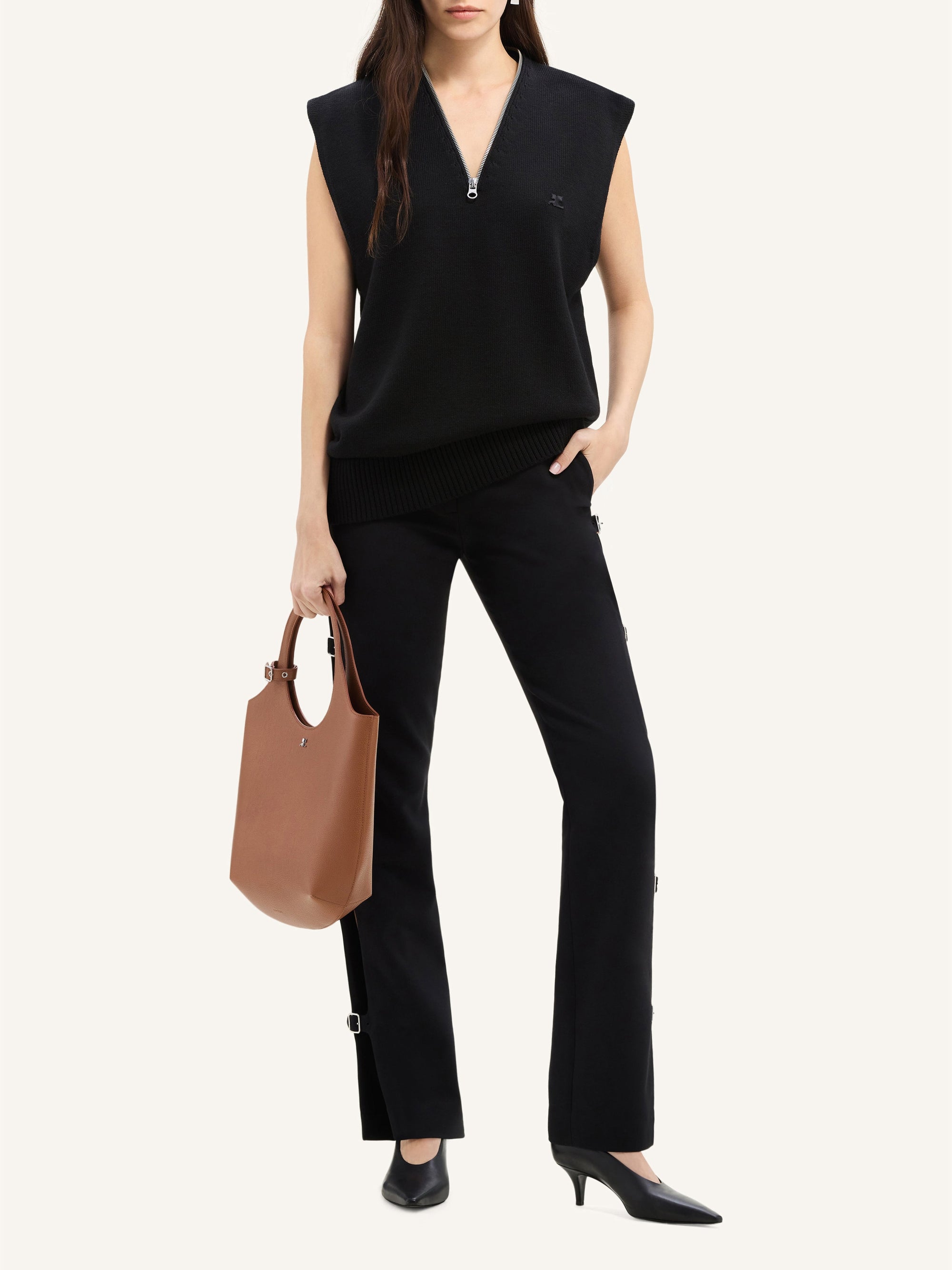 V-neck wool sweater - Black