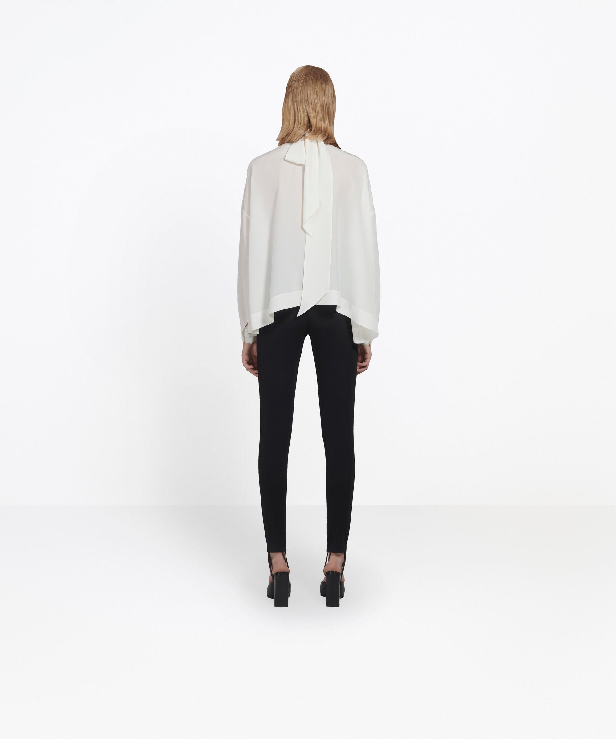 Fluid Vareuse - White
