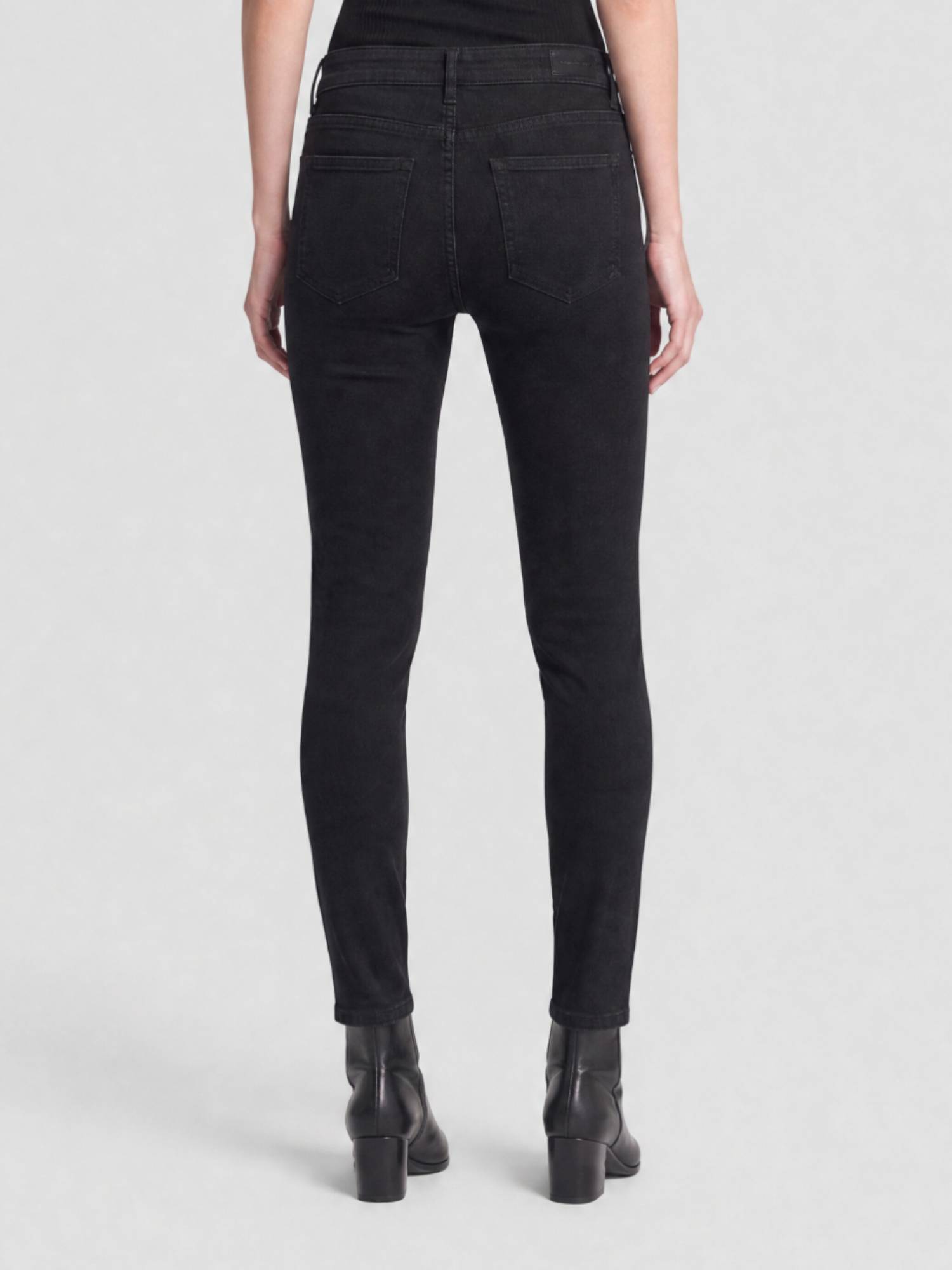 Black Jean - Black