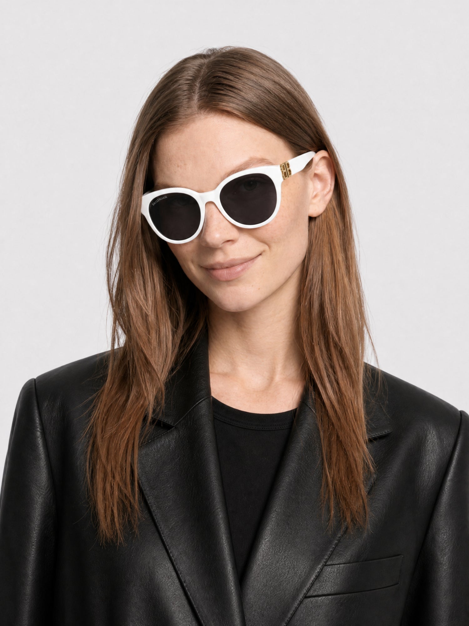 Dynasty Round white Sunglasses - White