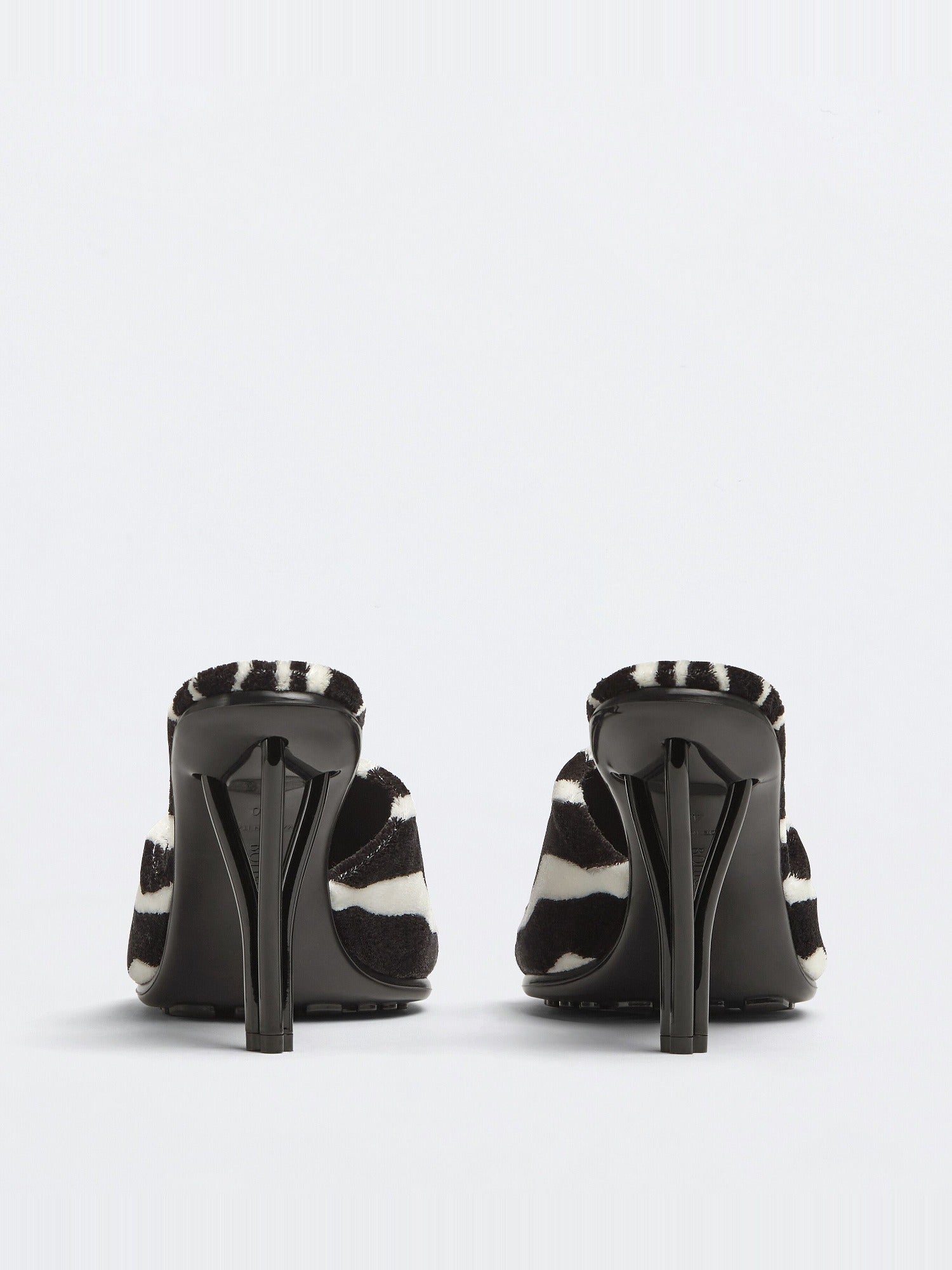 Pose zebra 90mm Mules - Zebra