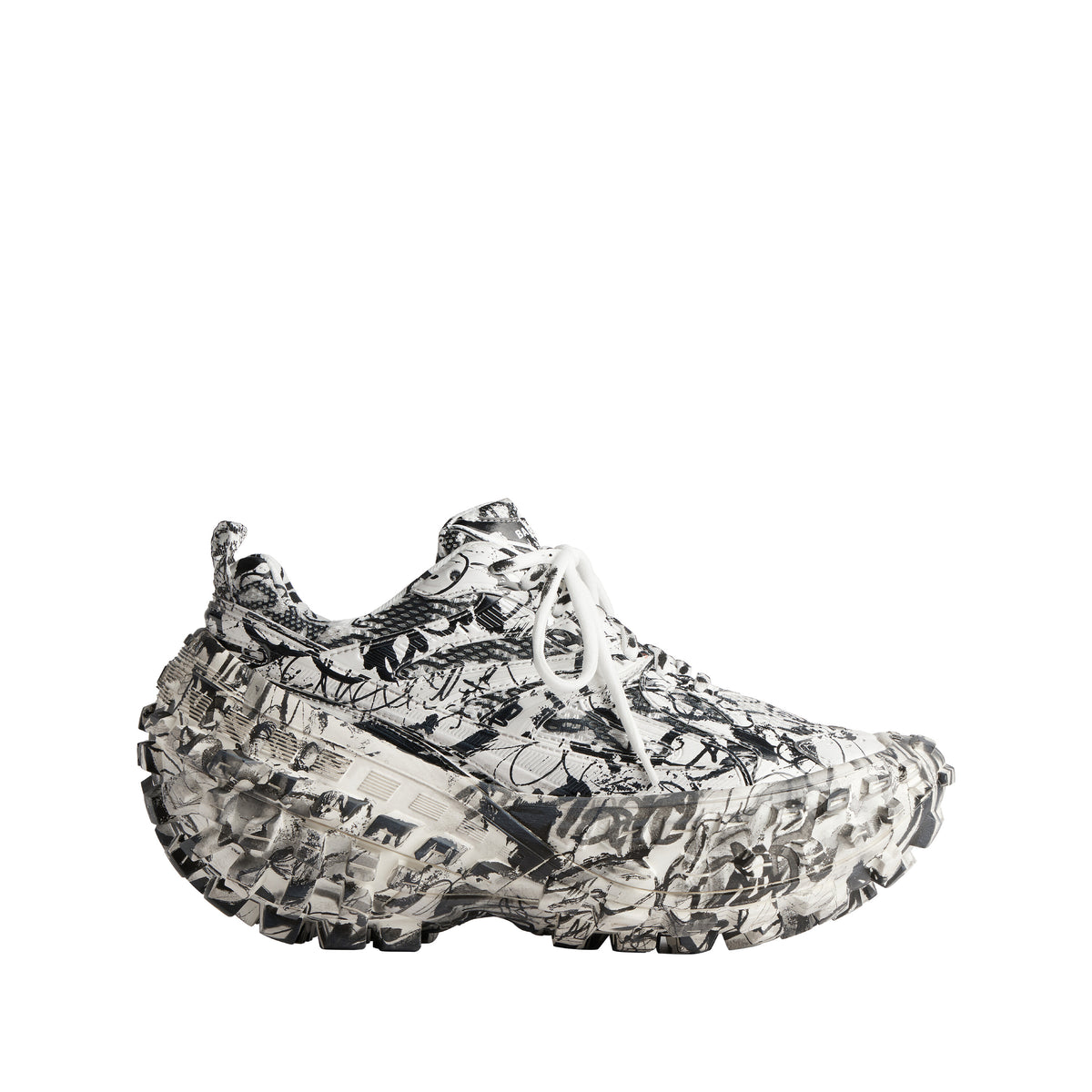 Bouncer Extreme Graffiti Sneakers - White & Black