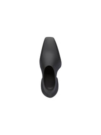 Space black Flats - Black