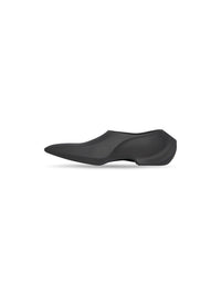 Space black Flats - Black