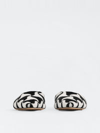 Point black & optic white Slippers - Black & Optic White