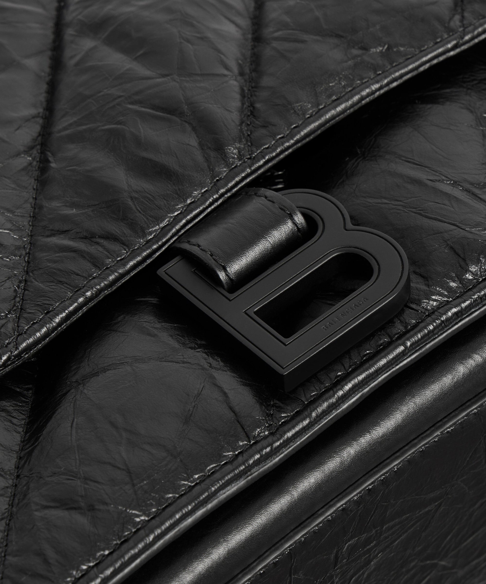 Crush Chain Bag Medium - Black