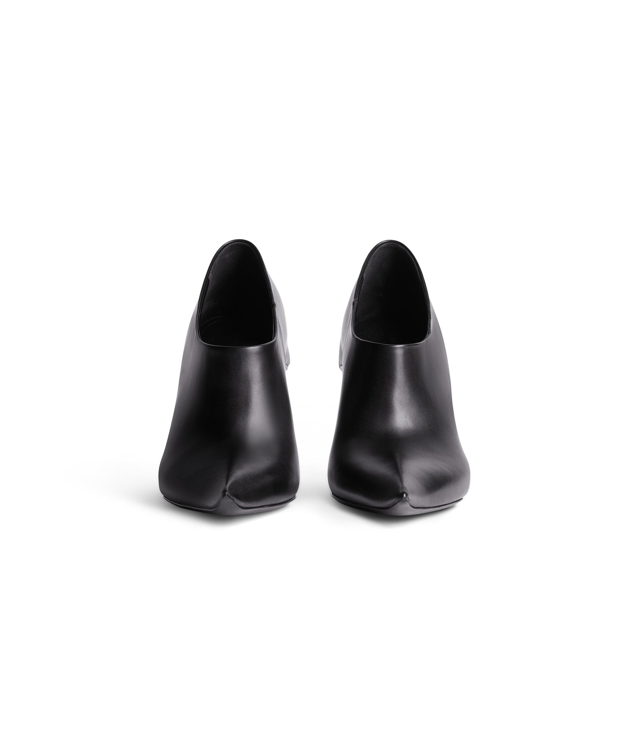 Hourglass 10 Pumps - Black