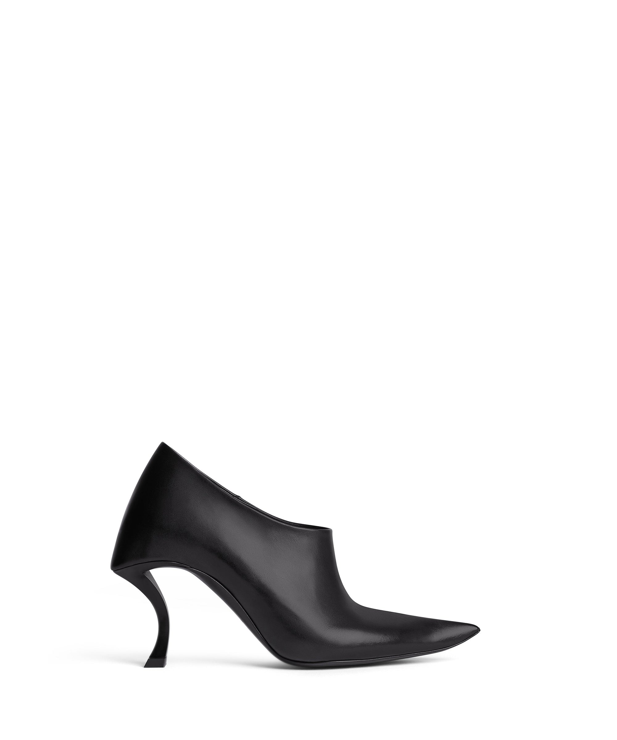 Hourglass 10 Pumps - Black