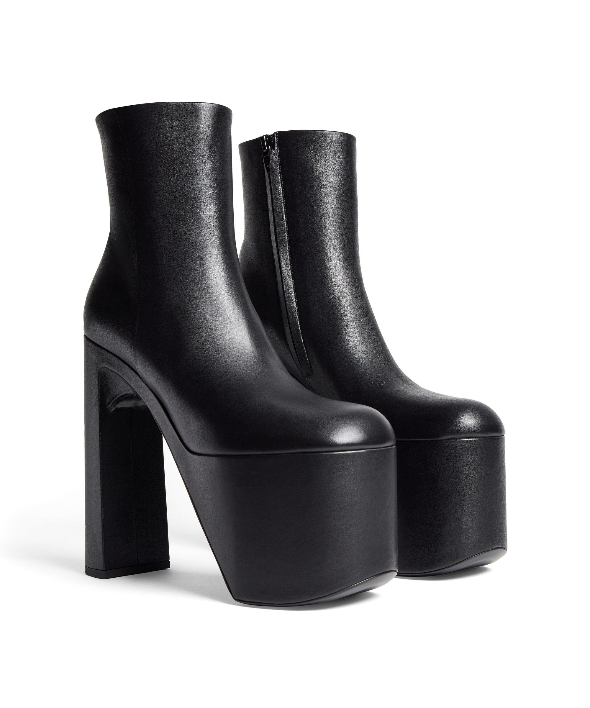 Camden 160 Booties - Black
