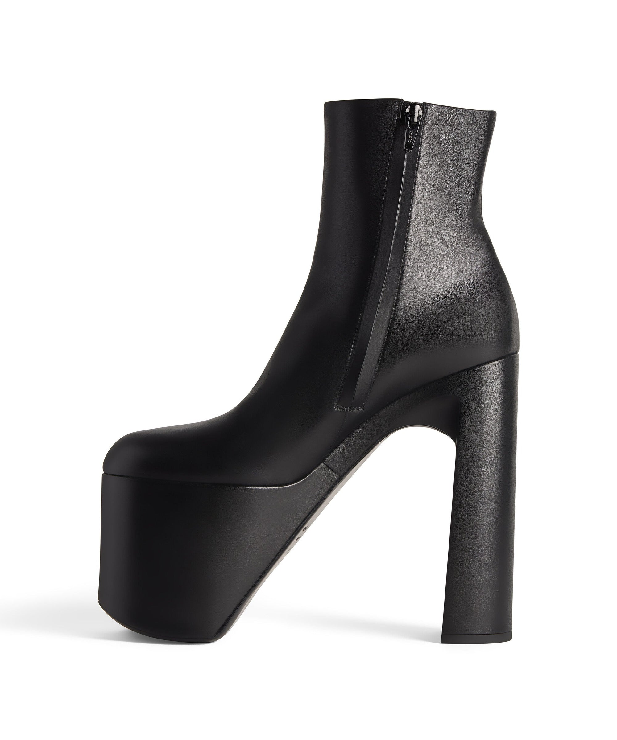 Camden 160 Booties - Black