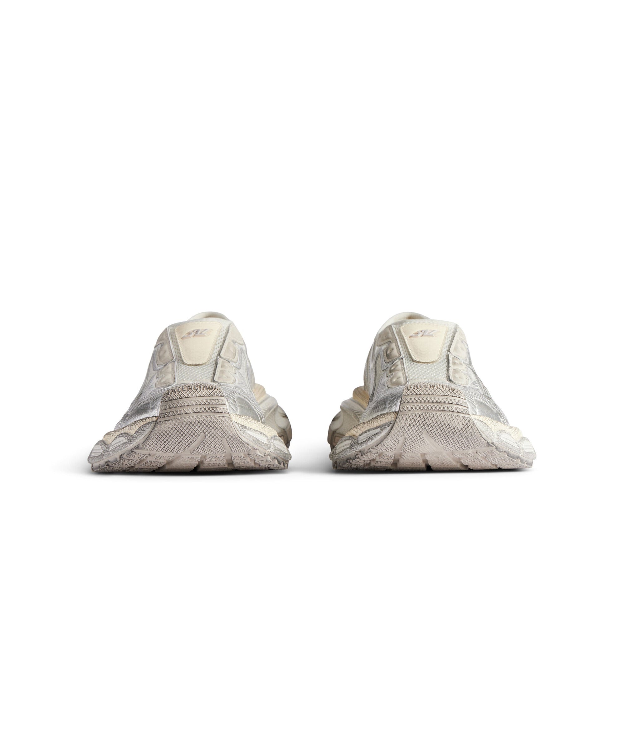 3XL Slip On Sneakers - Eggshell