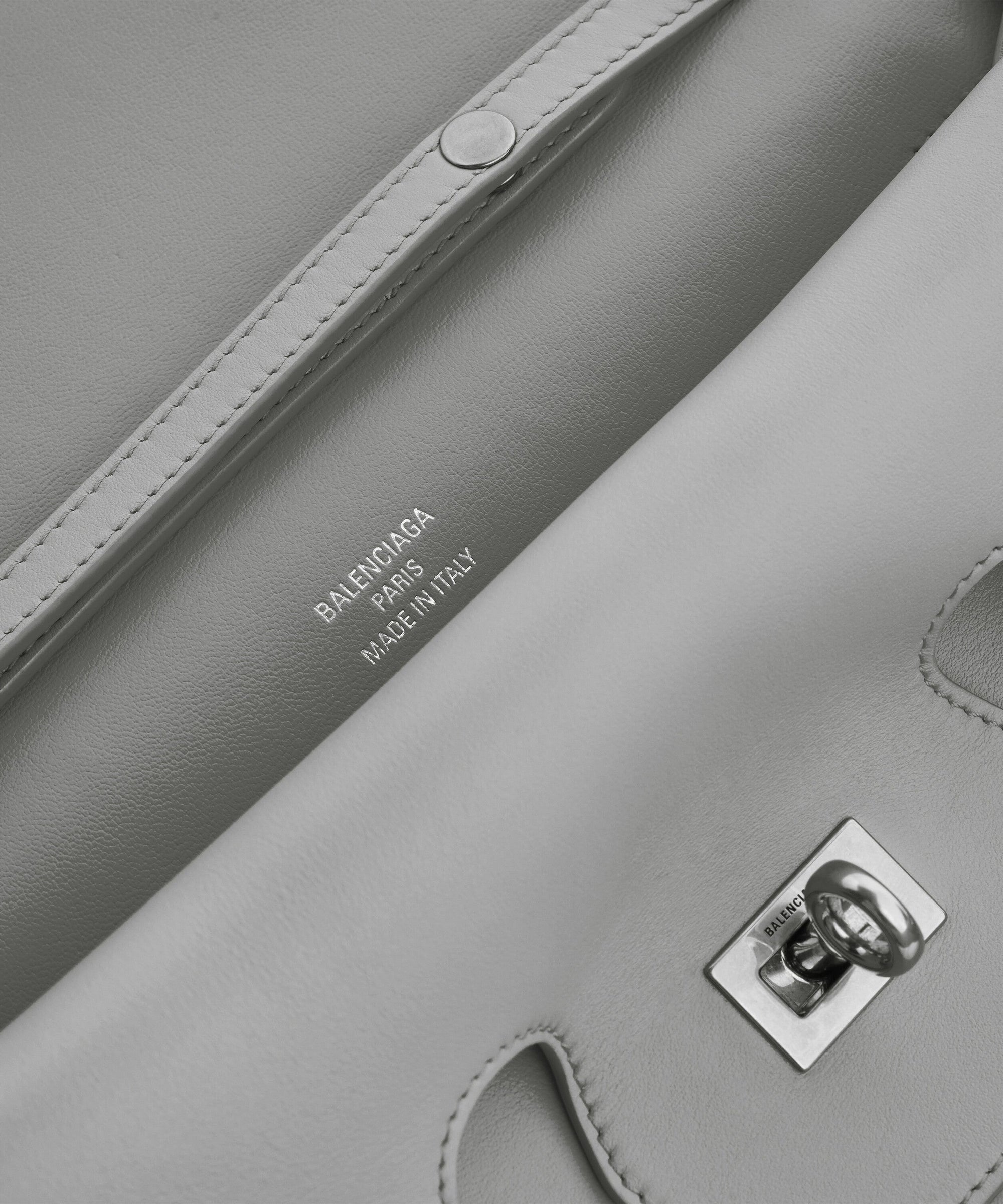 Bel Air Clutch On Strap Small - Cloud Grey