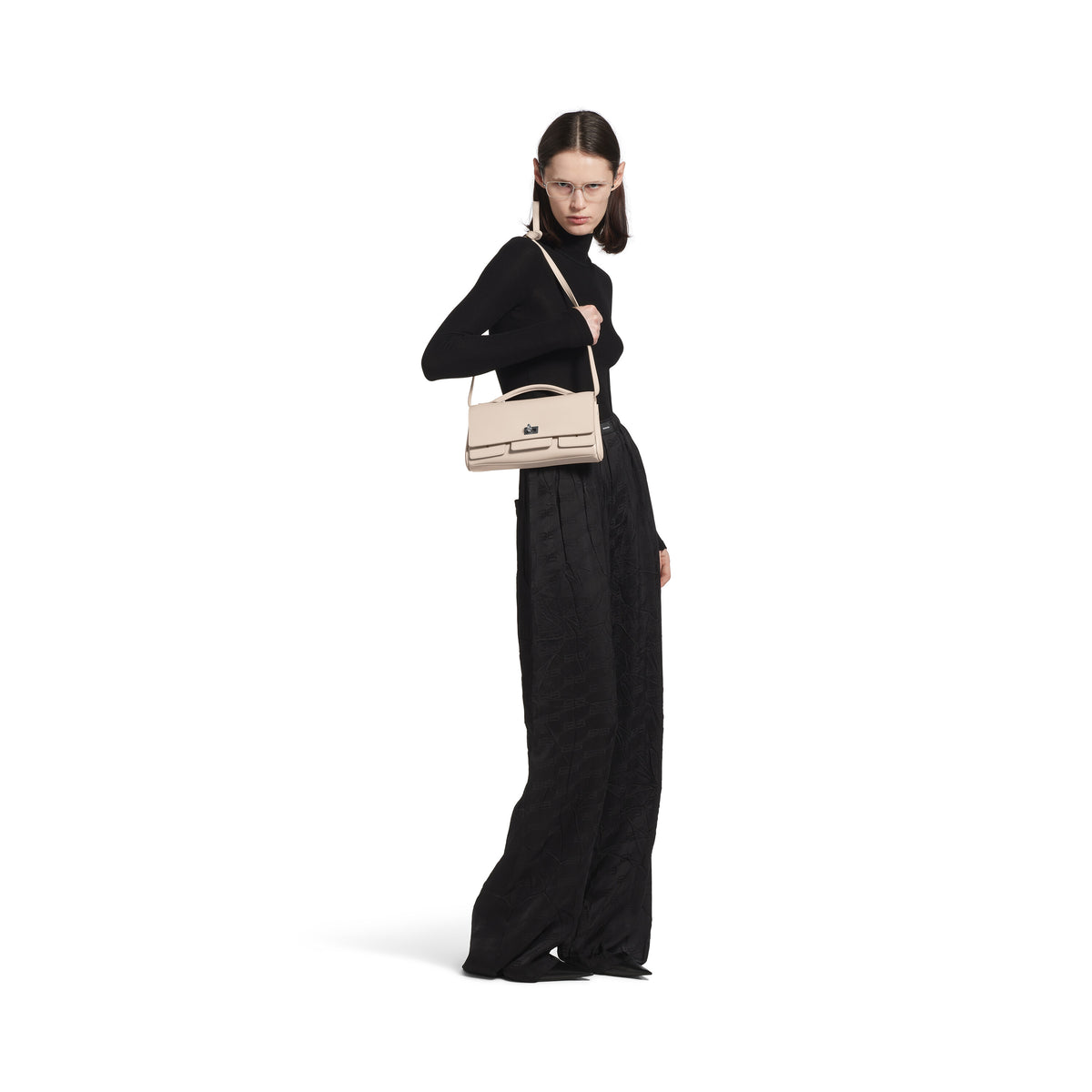 Bel Air Clutch On Strap Small - Almond