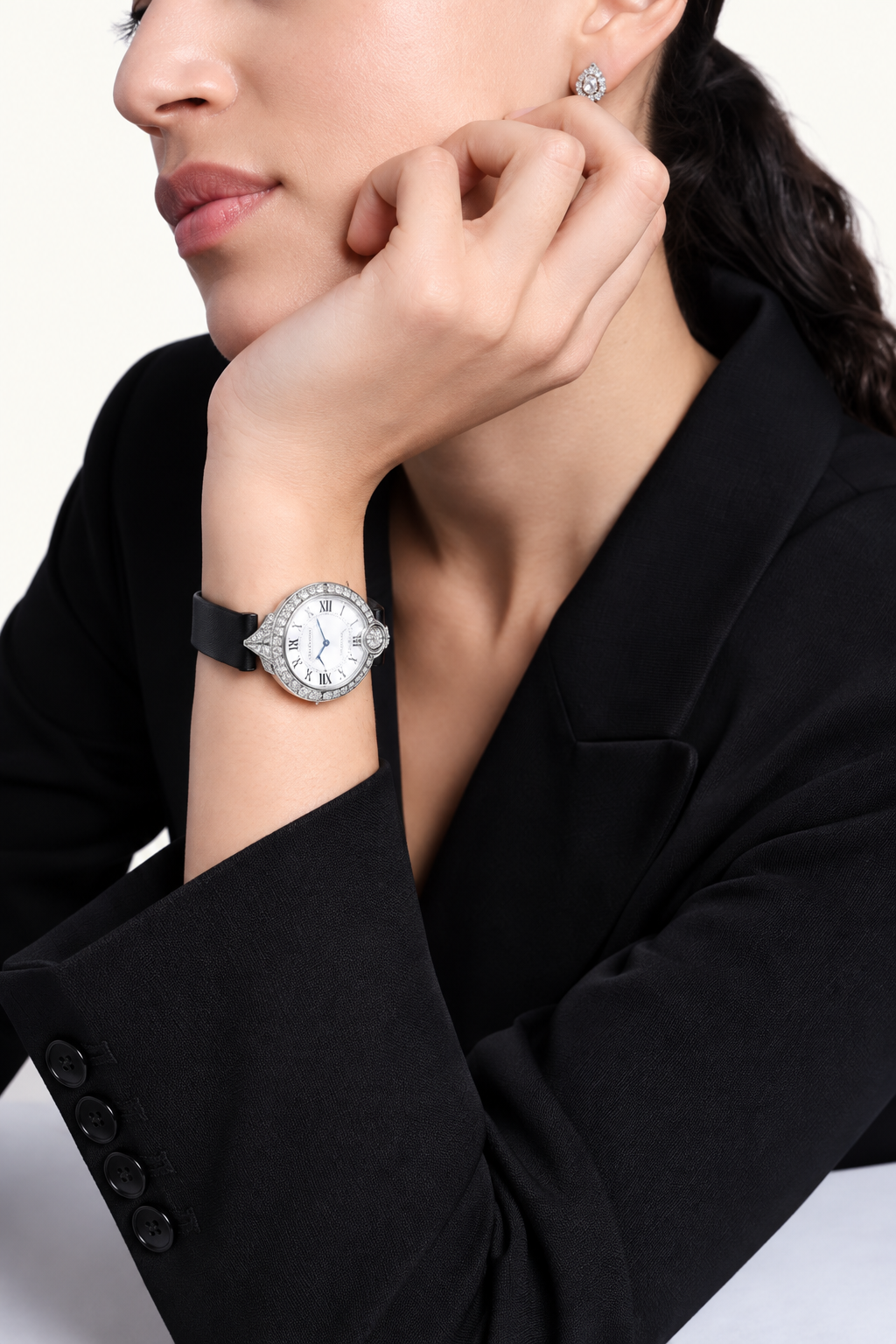 Serpent Bohème 32mm steel diamonds pearl dial & black calf Watch - White & Black