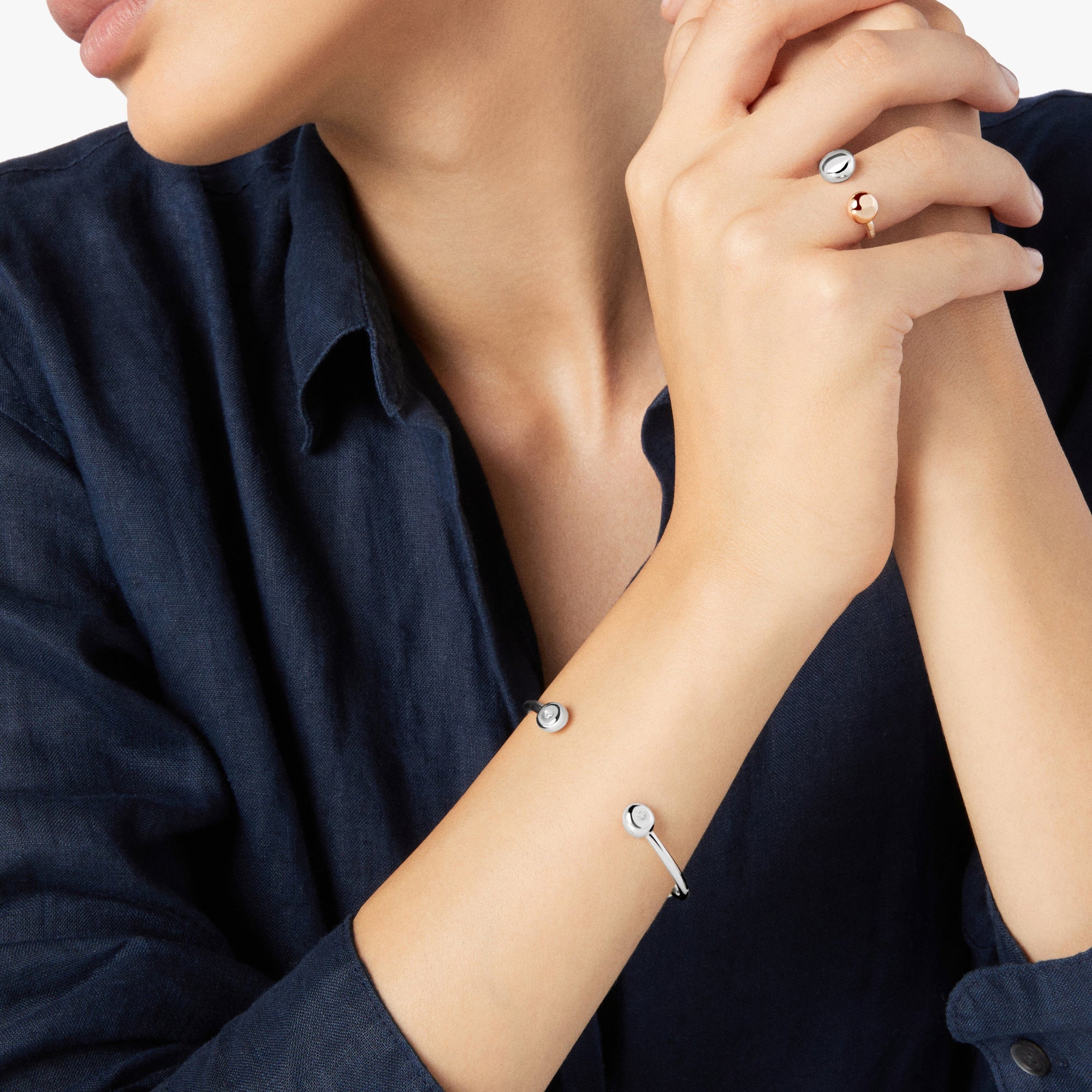 Pepita cuff in sterling silver 2 Stoppers in sterling silver included - Silver