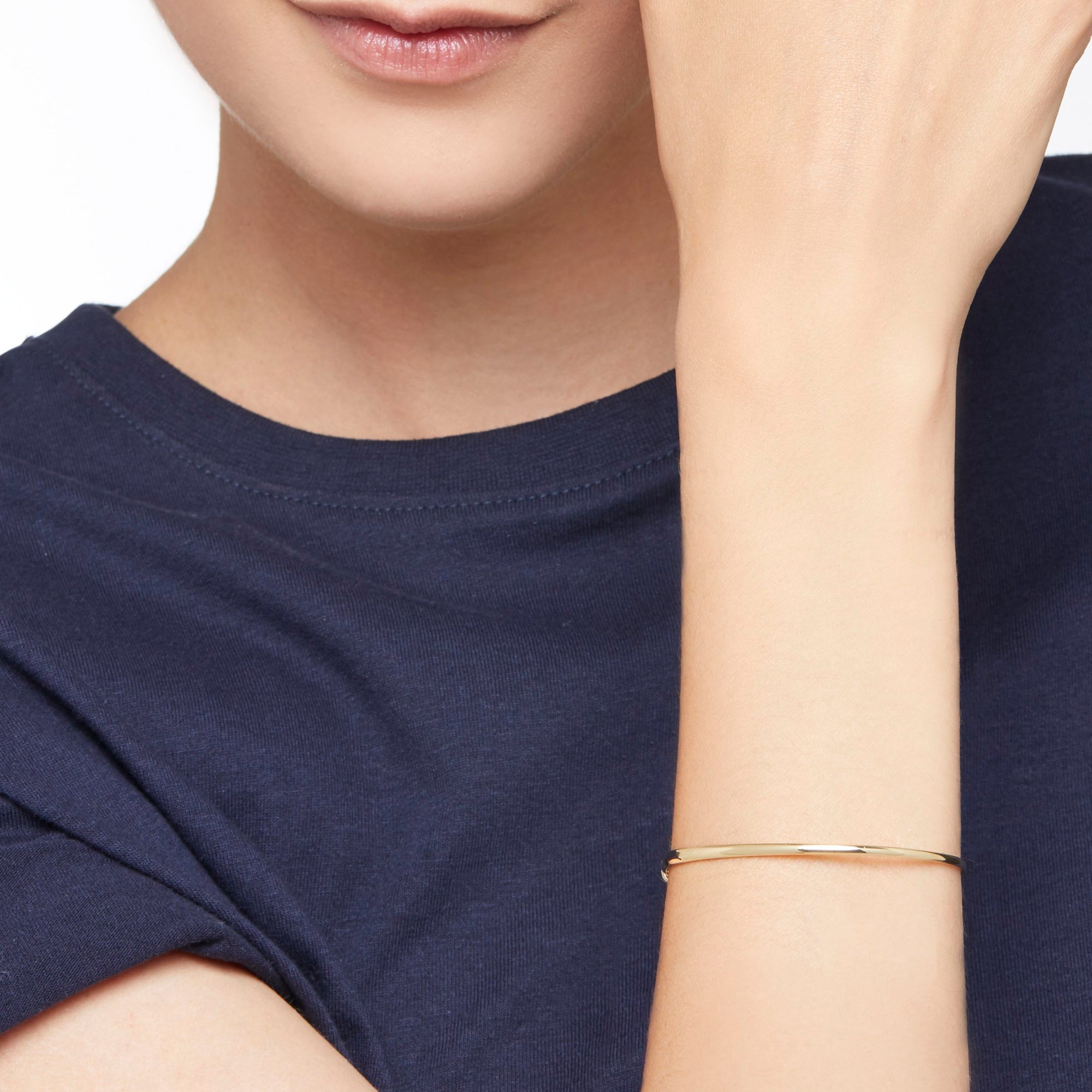 Essentials bangle yellow gold Cuff bracelet - Yellow Gold